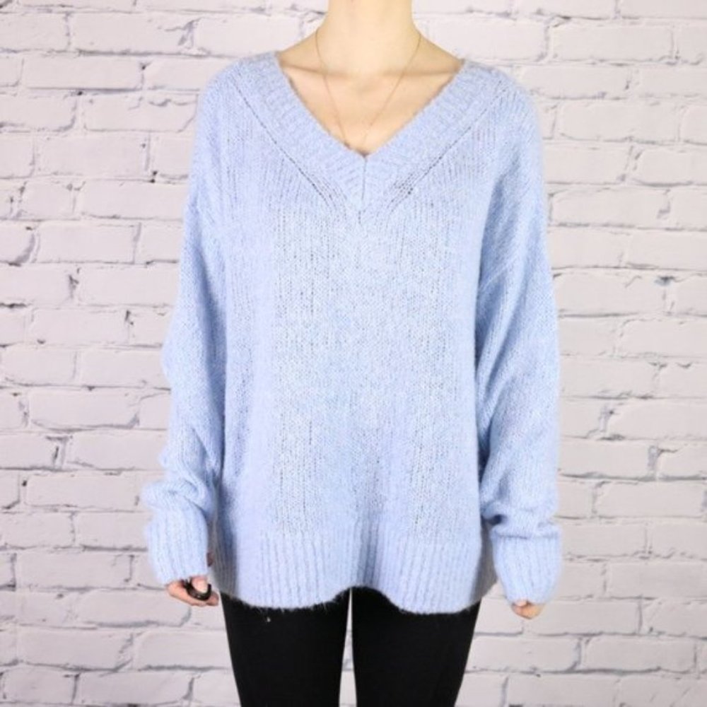 NWT Hudon's Bay wool blend baby blue sweater c2